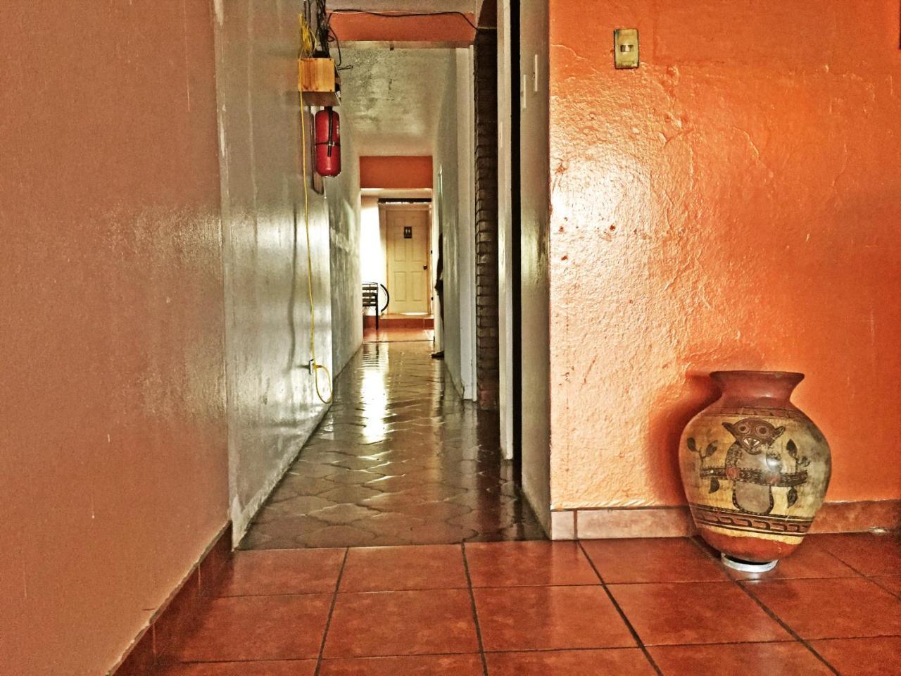 Hostel Trotamundos Alajuela Exterior foto